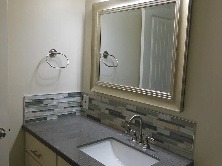 525 Walnut St — Photo 11