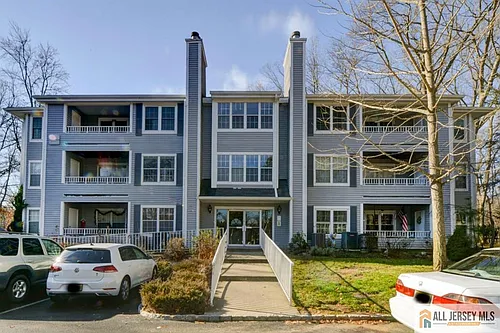1909 Tanglewood Ct Photo 1