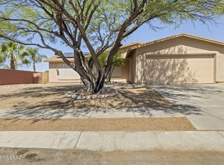 7570 S Falster Ave, Tucson, AZ 85747