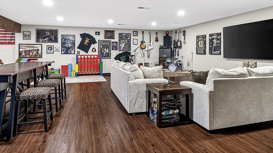 49th image of 3001 Tulip Ln