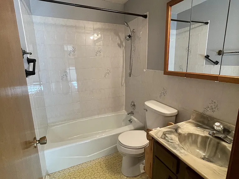 1608 Mitchell Dr — Photo 8
