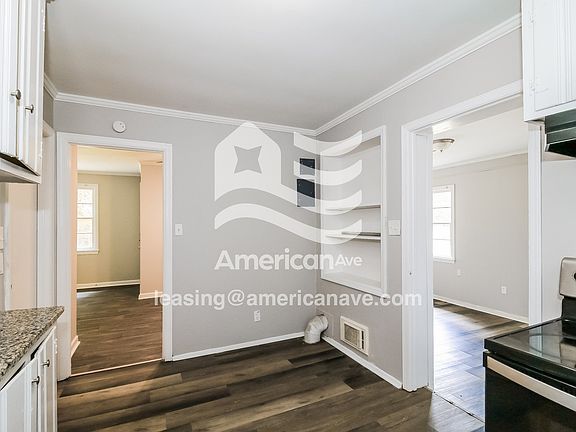 1585520_005_dining_room_6.jpg