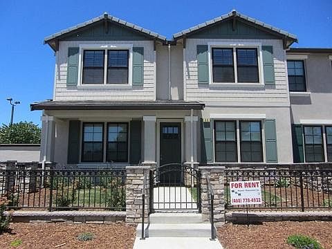 1st image of 55 Tennant Ave