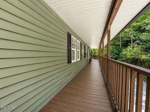 5th image of 698 Mount Olive Rd