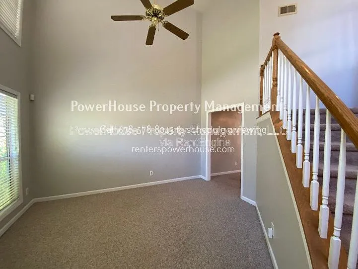605 Suwanee Lakes Cir — Photo 54