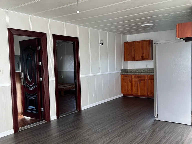 86-430 Puhawai Rd #B — Photo 4