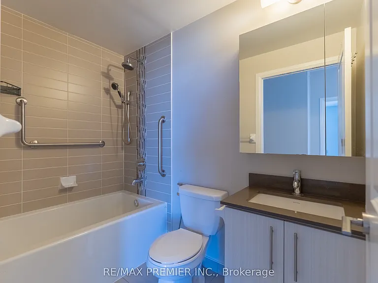 55 Oneida Cres #1401 — Photo 6