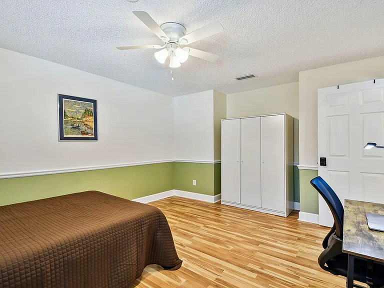 Sue Dr — Photo 3