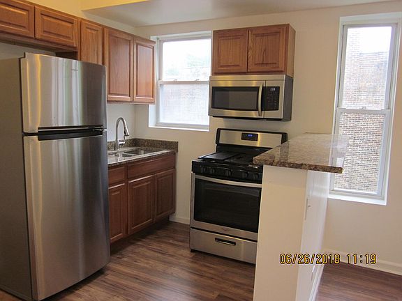 4th image of 755 S Kilbourn Ave #2