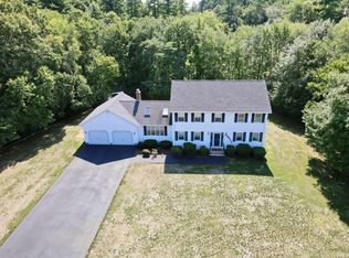 18 Bennett Cir, Billerica, MA 01821