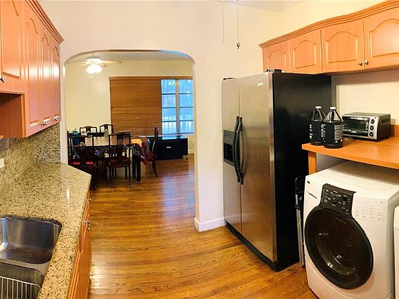 2nd image of 7 NE 47th St #0