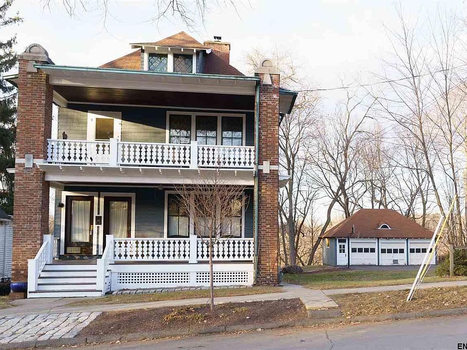 1st image of 30 Belle Ave