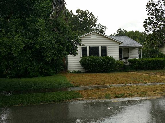 2nd image of 203 Barrett Ave