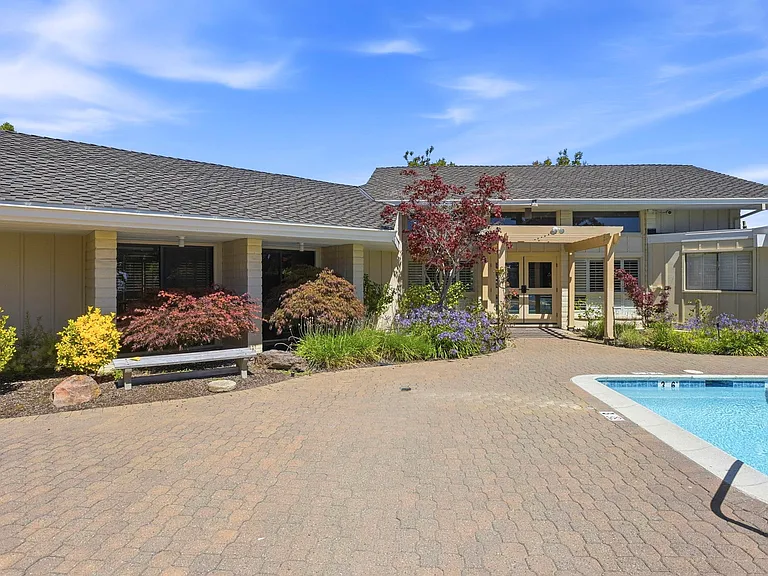 14 Calypso Ln — Photo 26