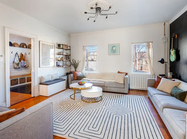 214 Eagle St, Brooklyn, NY 11222