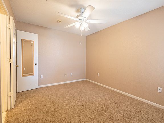 5th image of 519 Parkway #203