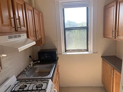 1148 Commonwealth Ave #18