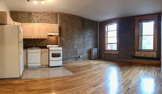 Rented by Zjama Realty Corp | media 13