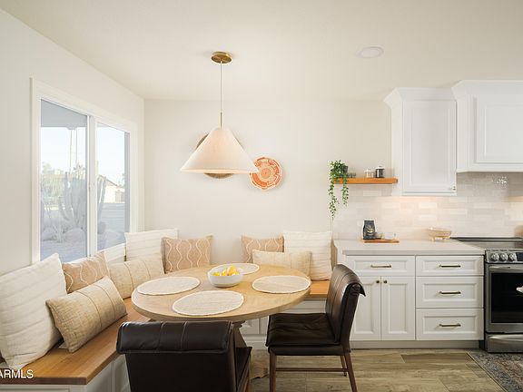 3rd image of 32 E PEBBLE BEACH Drive