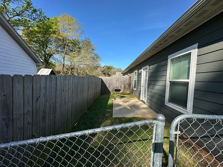 109 Cook St #2 — Photo 3