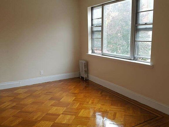 5th image of 31-21 30th St #2