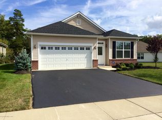 16 Arlington Way, Jackson, NJ 08527