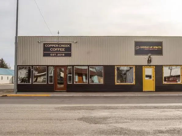 424 Central Ave, Fairfield, MT 59436