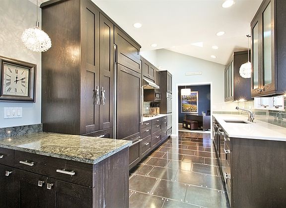 5th image of 509 Meadow Dr W