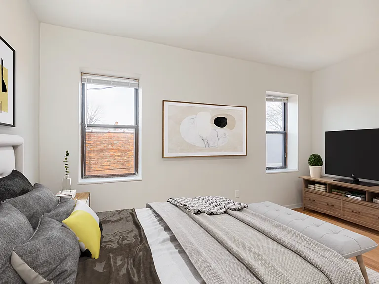 710 Franklin Ave #3 — Photo 6