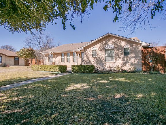 3rd image of 1507 Savannah Pl