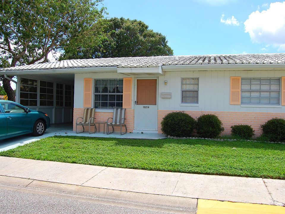 1st image of 10214 Larchmont Pl