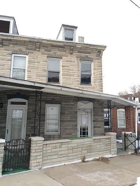 1221 South St photo 1
