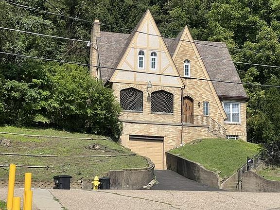 2nd image of 5 Corliss Terrace