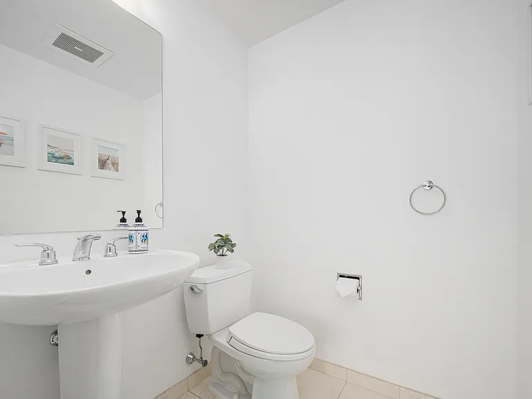 200 Exchange St #1512 — Photo 12