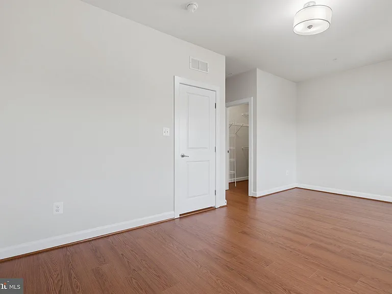 3589 Katherine Way — Photo 41