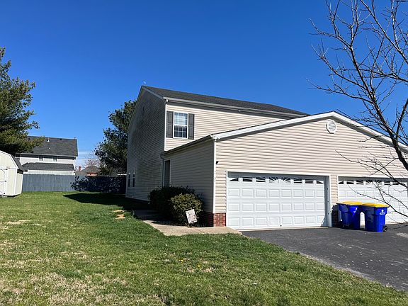 4th image of 210 Wilmington Ct #A