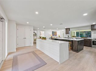 606 Wedge Dr, Naples, FL 34103