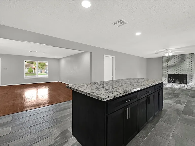 8603 Freewood St — Photo 8