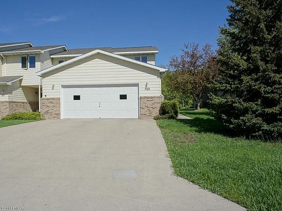 2nd image of 763 Royal Oaks Dr N