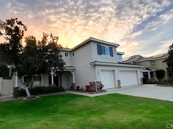 1657 Mission Meadows Dr, Oceanside, CA 92057