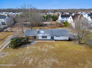 212 Fort Plains Road, Howell, NJ 07731