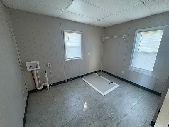 5th image of 1019 Garfield St