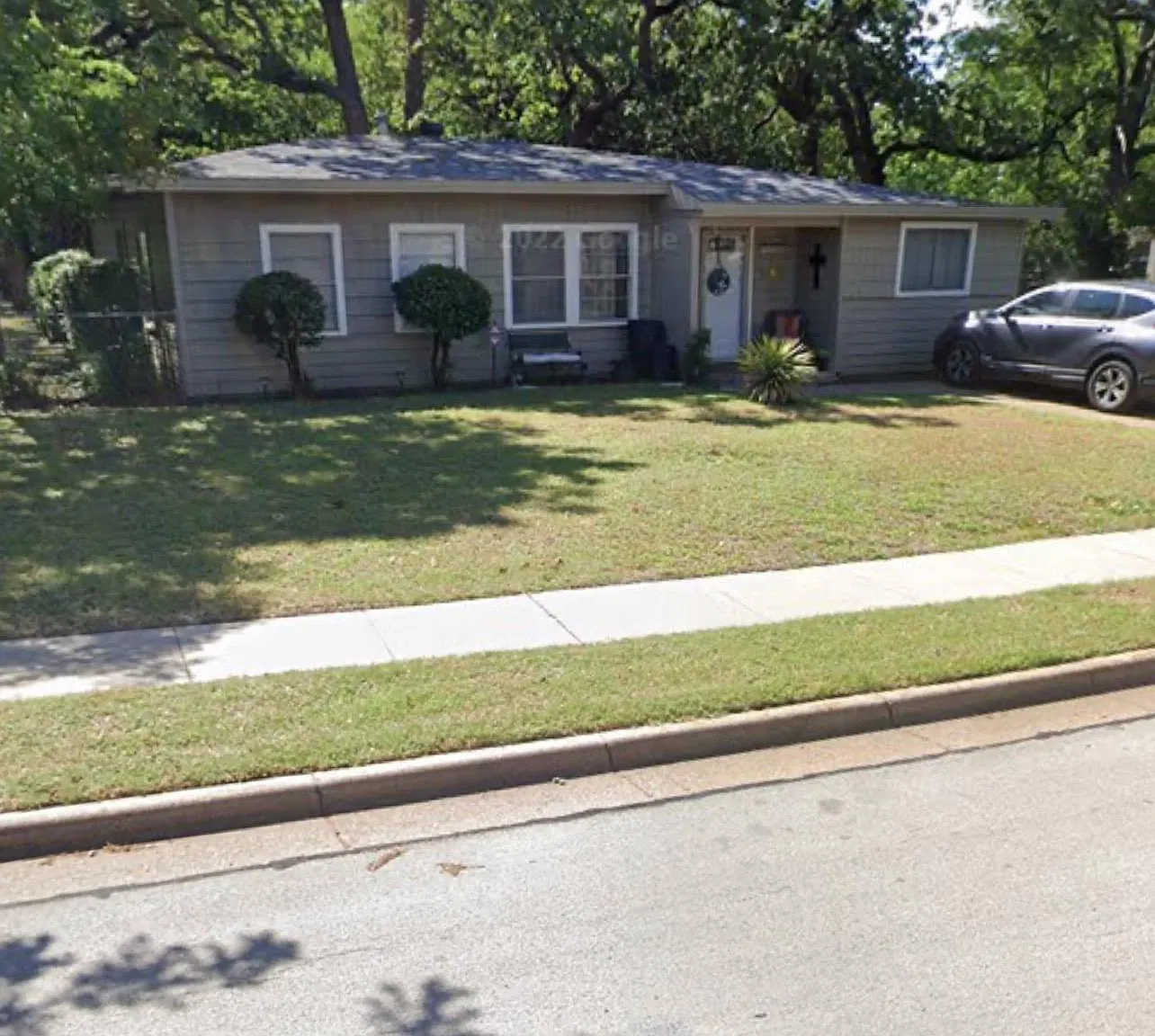 3 bed, 1194 sqft, $1,875 — Photo 2