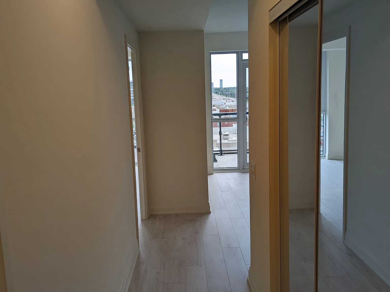 3 bed, $2,800 — Photo 2