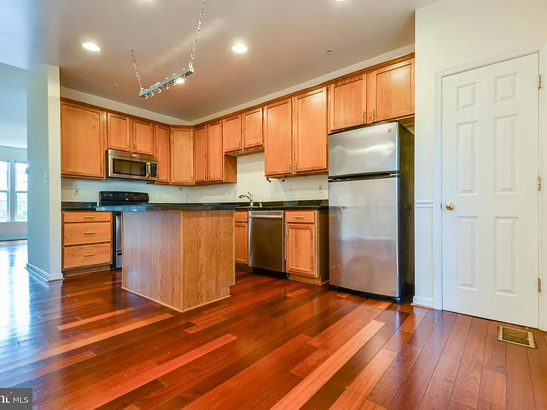 5915 Trumpet Sound Ct — Photo 5