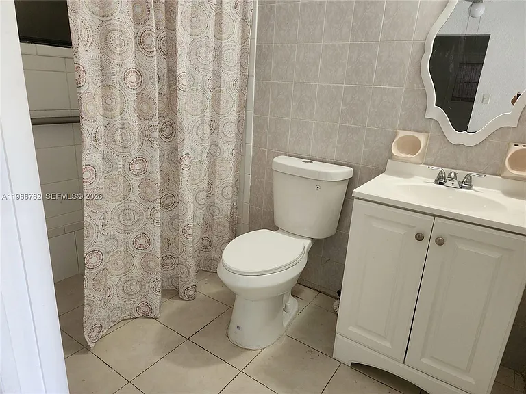 16311 SW 102nd Pl — Photo 16