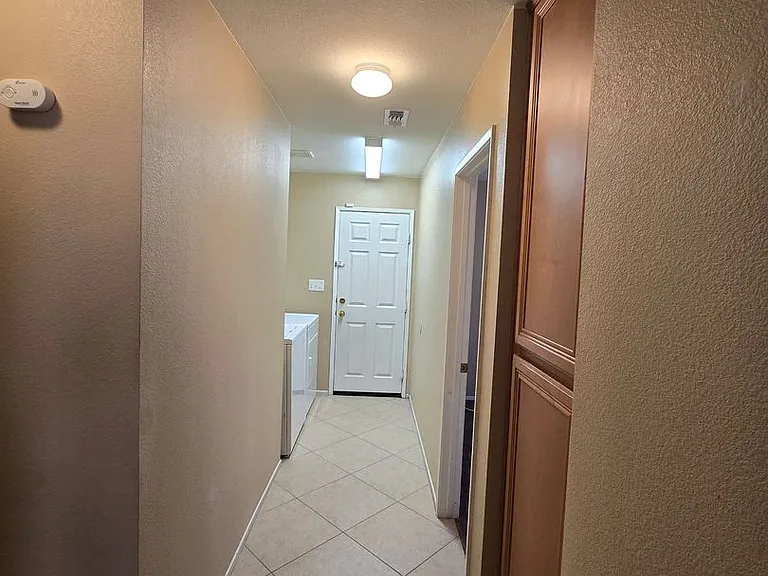 5254 Verenda Ave — Photo 13