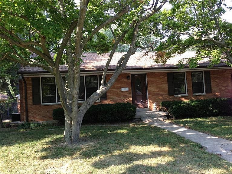 1st image of 1441 Montrose Ave