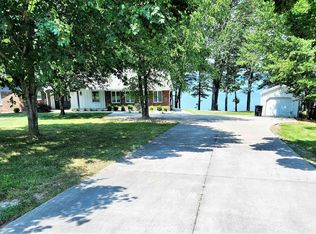 642 Carriage Cove Rd, Cadiz, KY 42211