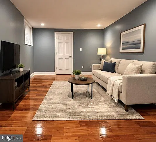 1 bed, 1.0 bath, 1568 sqft, $1,500 — Photo 3